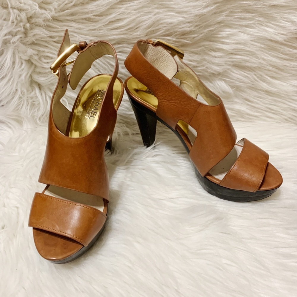 Tan Size 6.5 Michael Kors Heels/Pumps